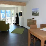 Reihenhaus Im Ostseeresort Dampland *